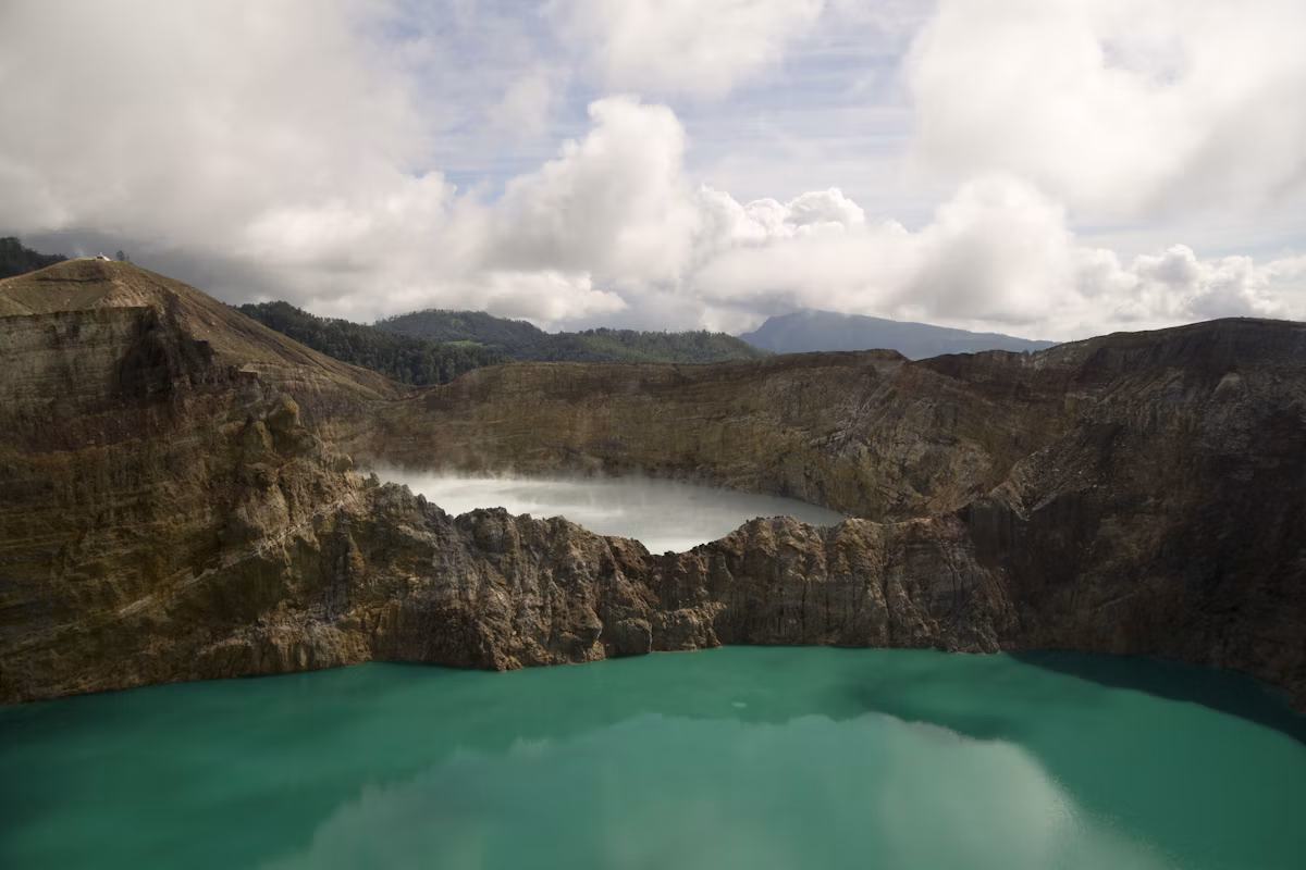 Mount Kelimutu Tri-Colored Crater Lakes Dawn Expedition