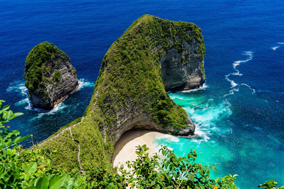 Nusa Penida West Coast Highlights Private 4WD Tour