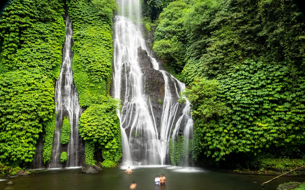 Banyumala Twin Waterfalls