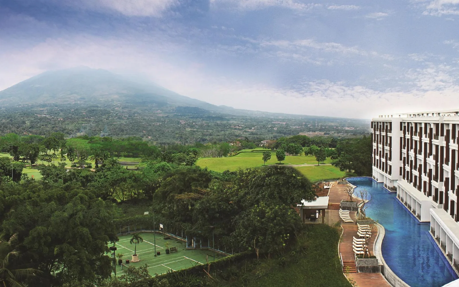 19th Hole Restaurant at R Hotel Rancamaya