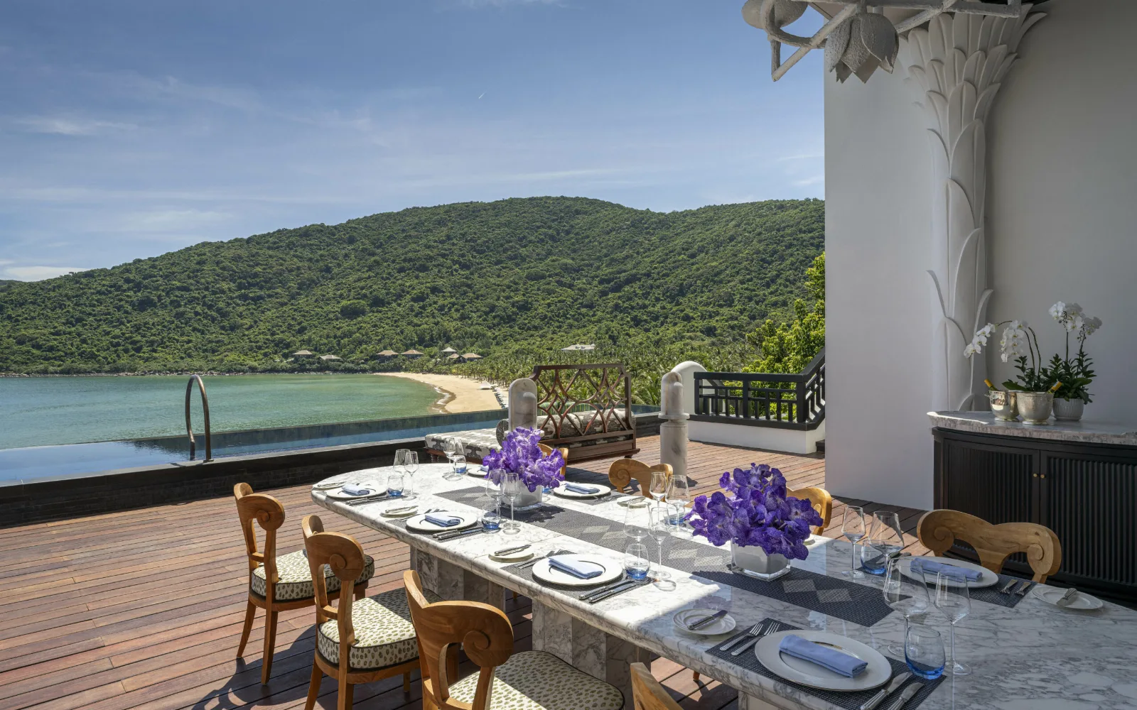 4 Restaurant at 4 Bdr -Villa Donna, Fast Wi-Fi & Private Pool