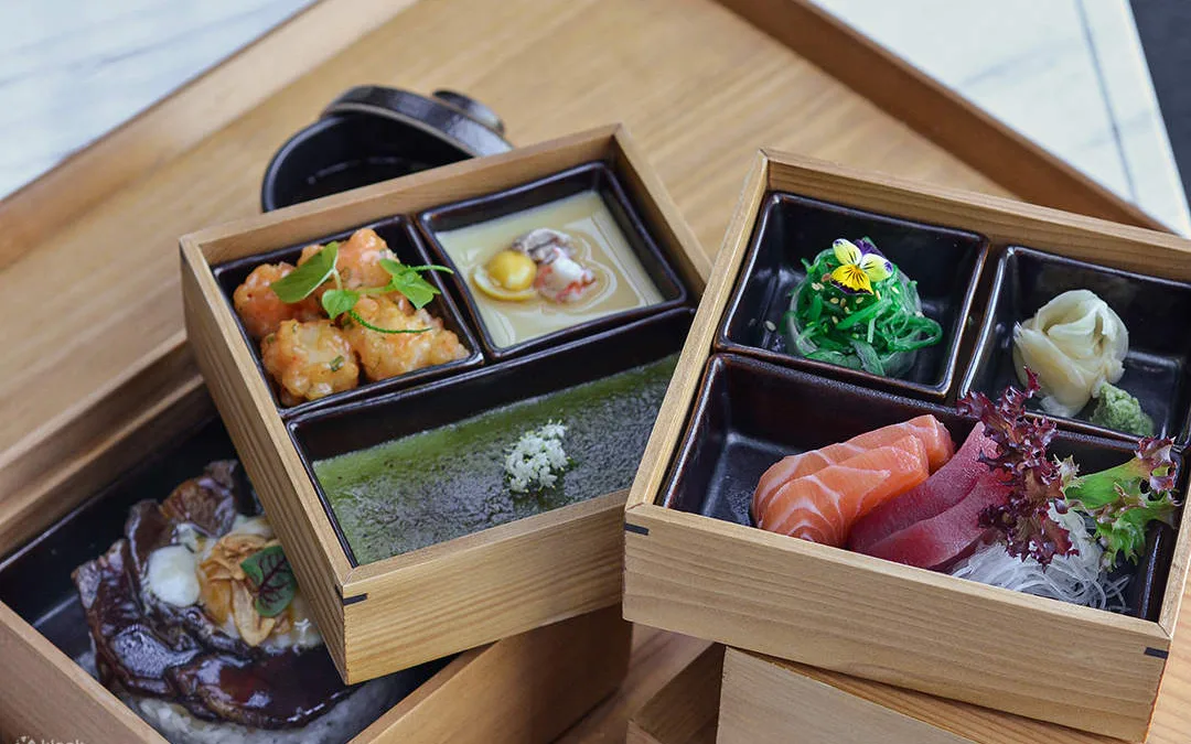 Akaya Restaurant