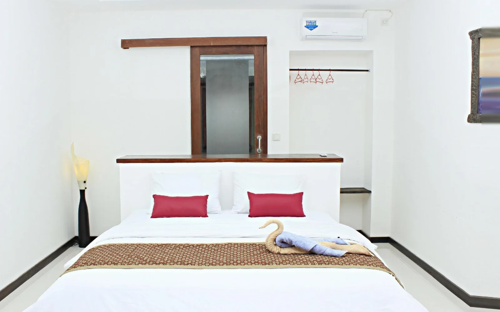 Alam Oceanfront Restaurant at Alam Mimpi Hotel