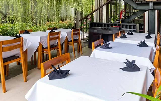 Aleesha Restaurant