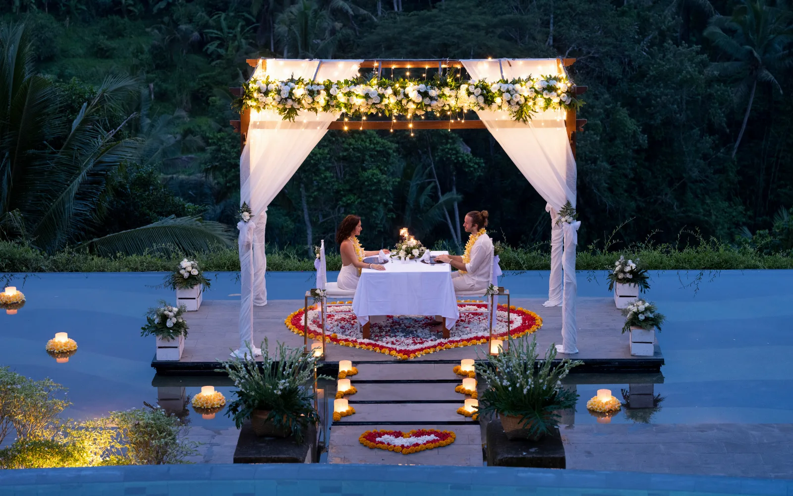Amateras Lounge at Jannata Resort and Spa