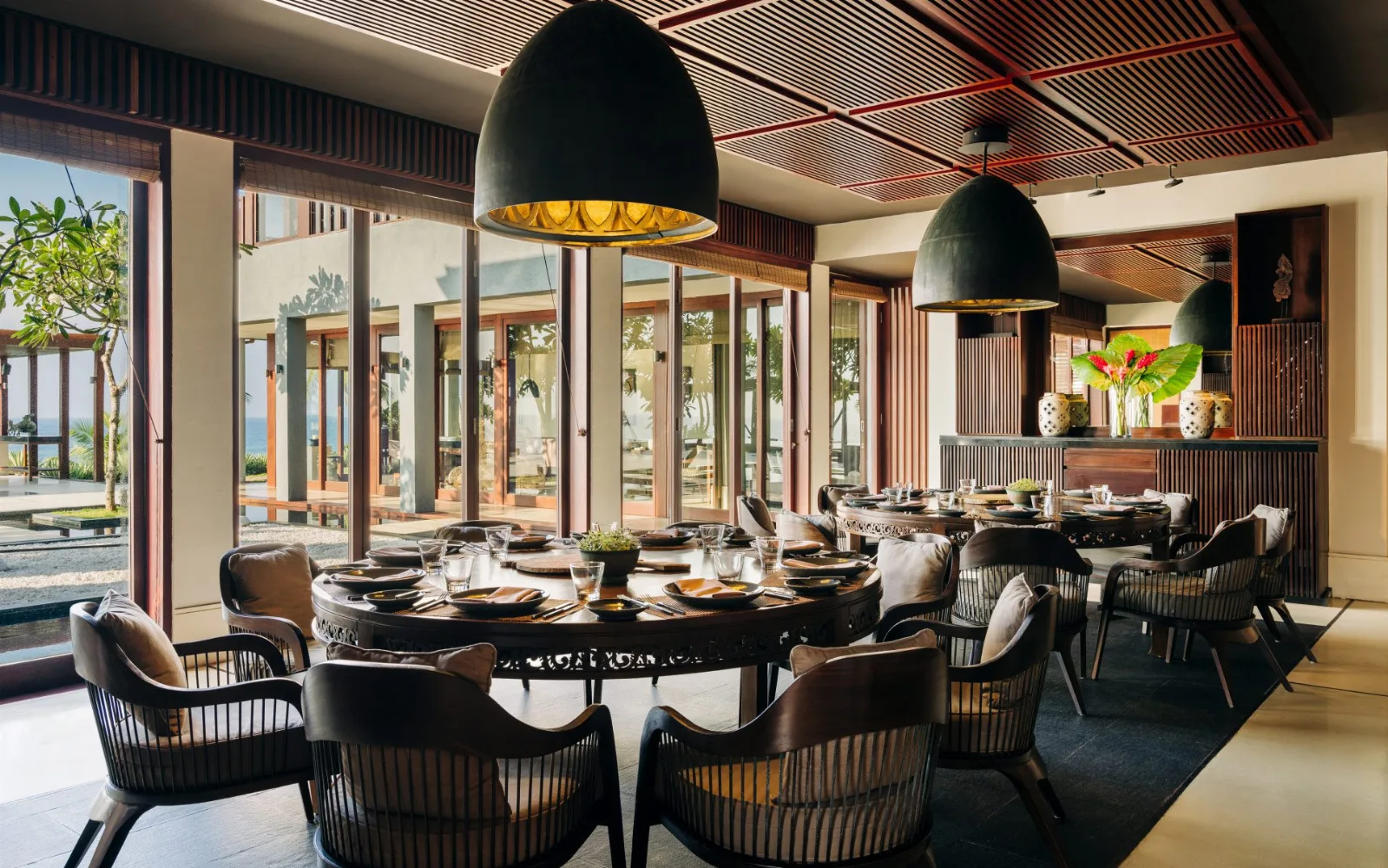 Anini Restaurant at Anini Raka Resort & Spa