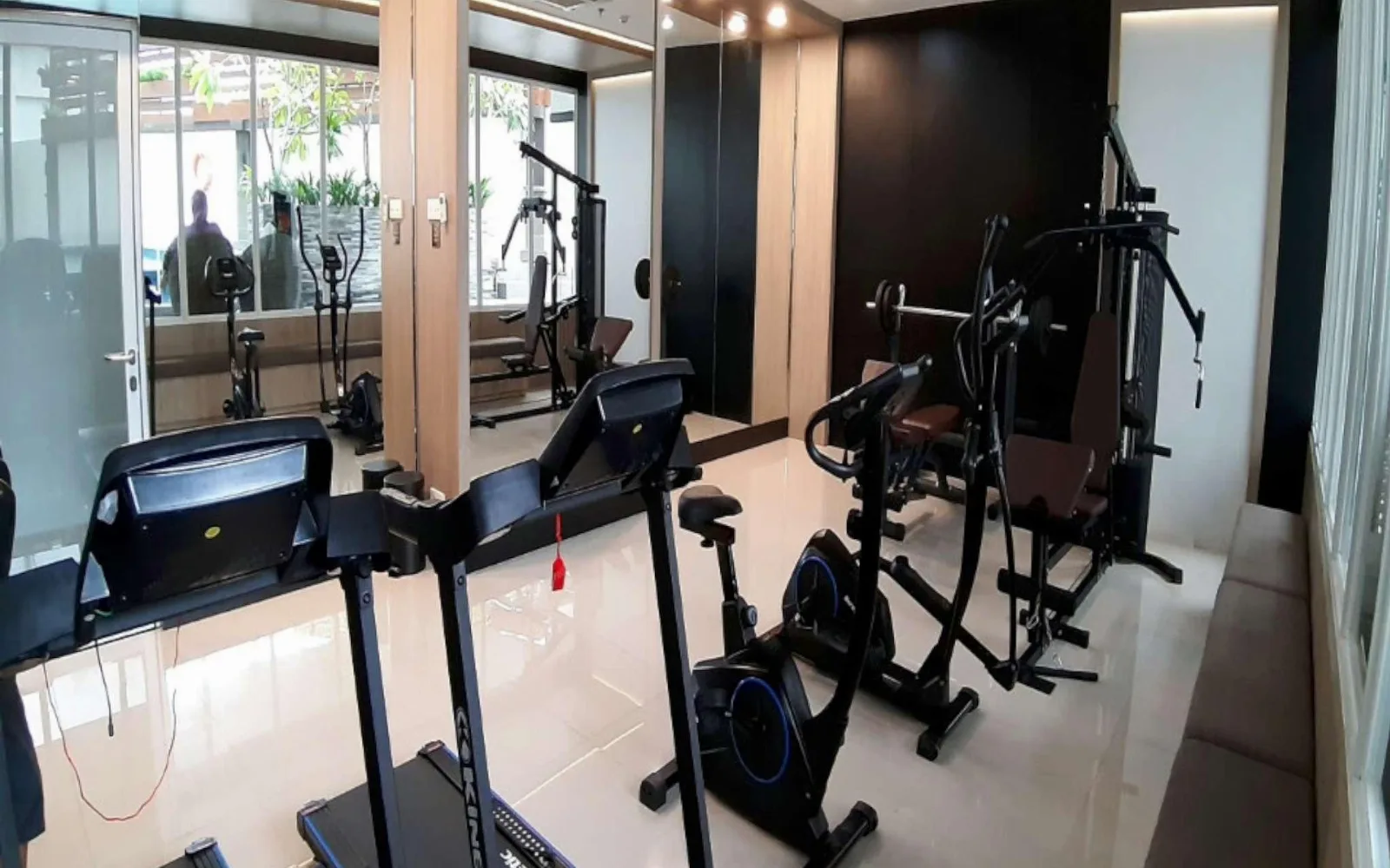 Apartemen Taman Melati Yogyakarta by ArFe Room Lounge & Evening Cocktail Bar