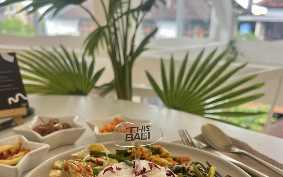 Aster Restaurant at Aster Apartment Bali