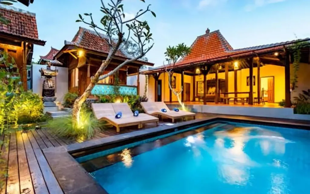 B52 Oceanfront Restaurant at B52 Hotel and Villa Gili Air
