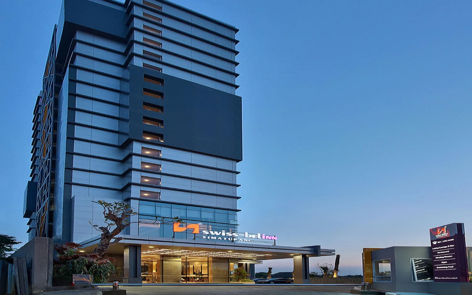 BaReLo Bar & Lounge Simatupang