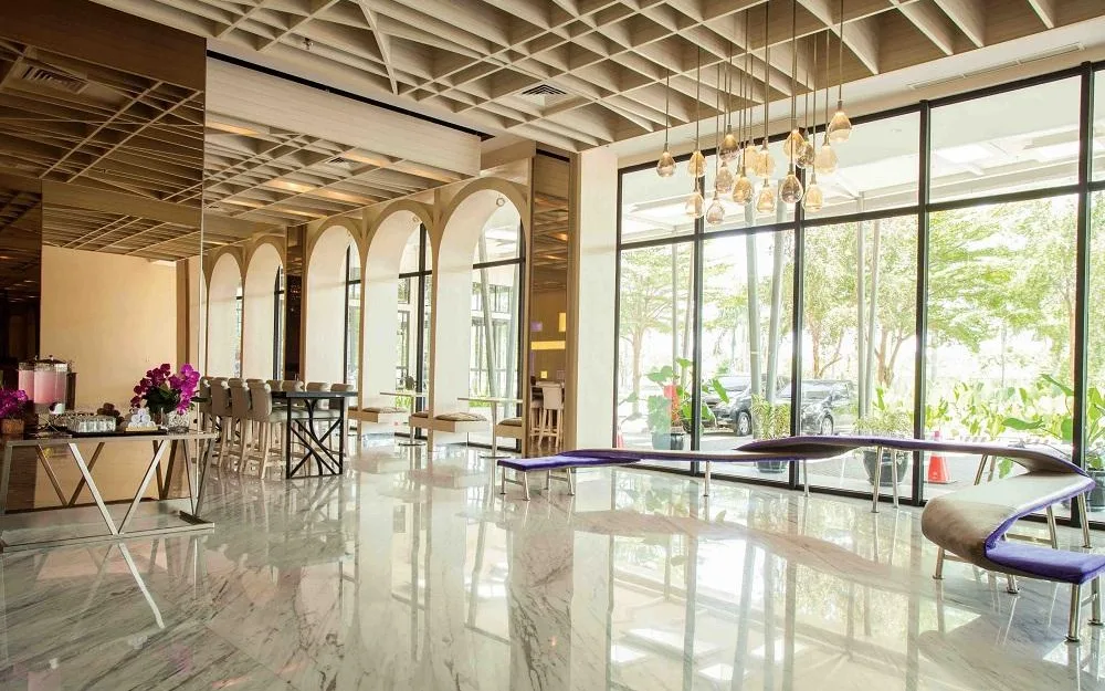 BaReLo Lounge Cikarang at Swiss-Belinn Cikarang