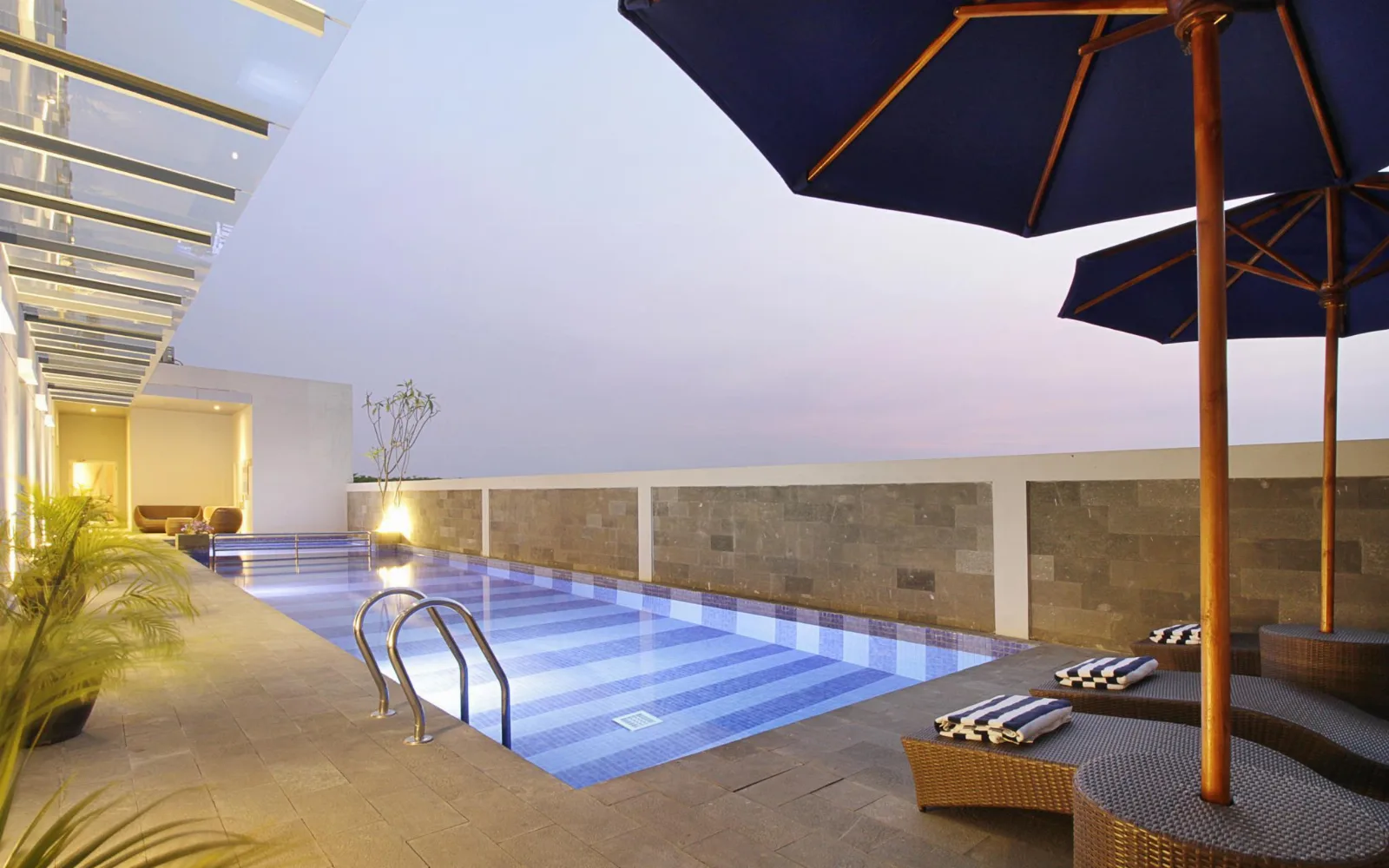 BaReLo Lounge at Swiss-Belinn Airport Surabaya