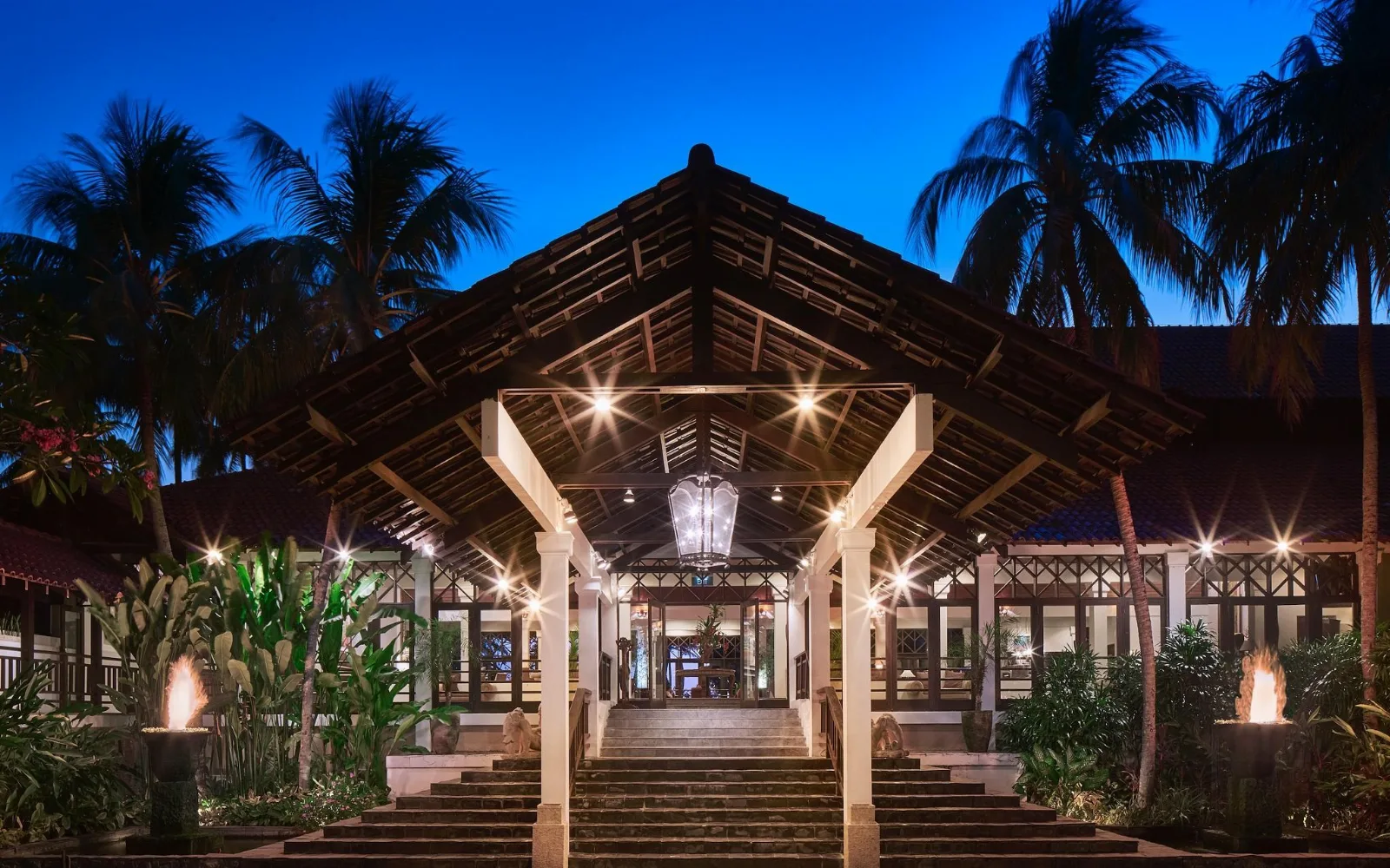 Bawang Putih Restaurant & Grill