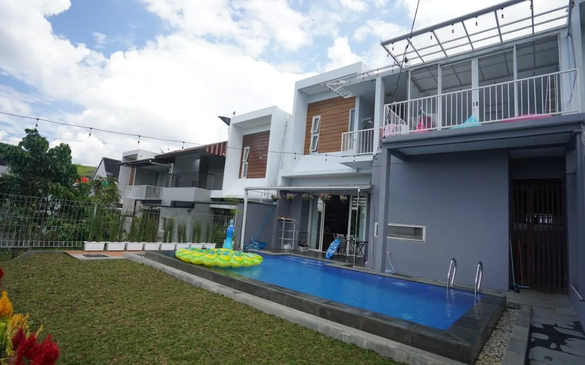 beautiful Rema with private pool in dago Dining Pavilion at beautiful  villa  Rema with private pool in dago