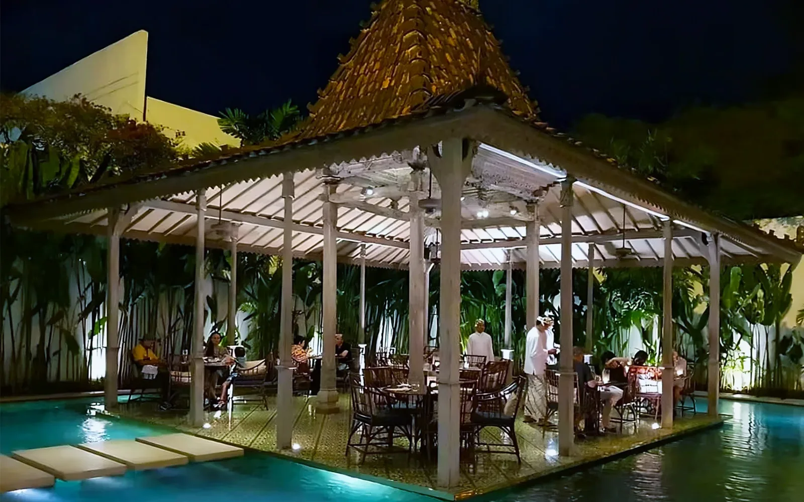 Bella Bamboo Restaurant & Grill