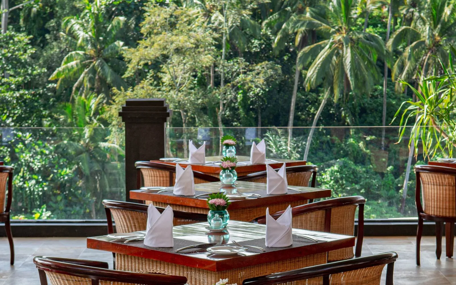 D'Cascades Lounge at The Garcia Ubud Hotel & Resort