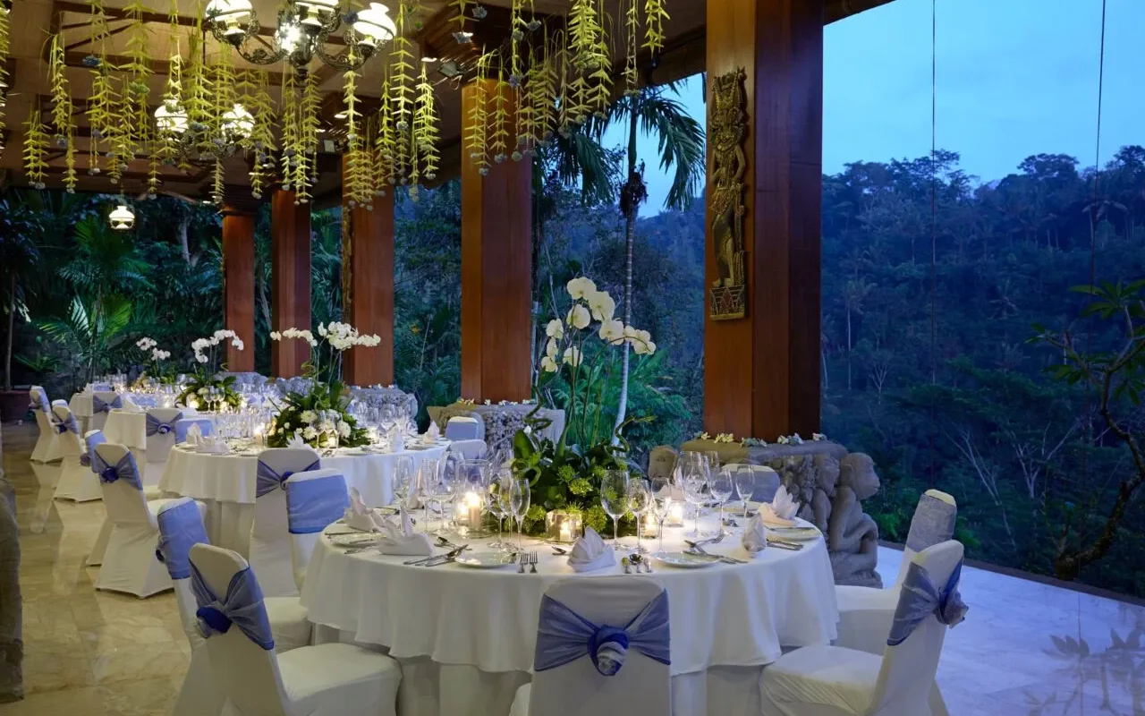 Dewata Lounge at Royal Pita Maha Hotel