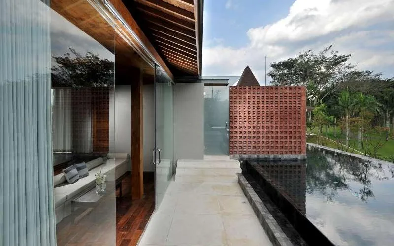 Djati Lounge at Djoglo Luxury Bungalow