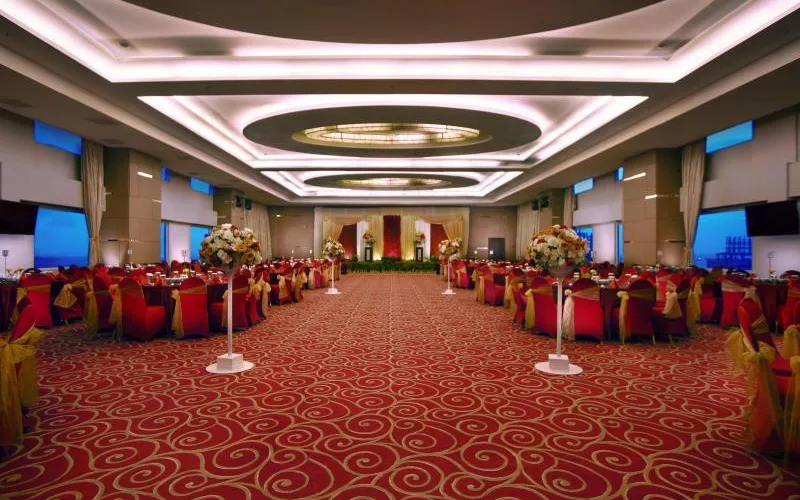 D'Lounge at Aston Makassar Hotel & Convention Center