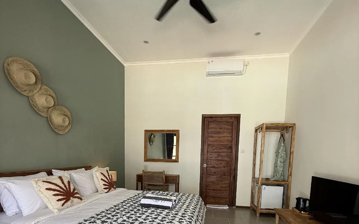Dream Oceanfront Restaurant at Dream Divers Gili Air Seaside Boutique Escape