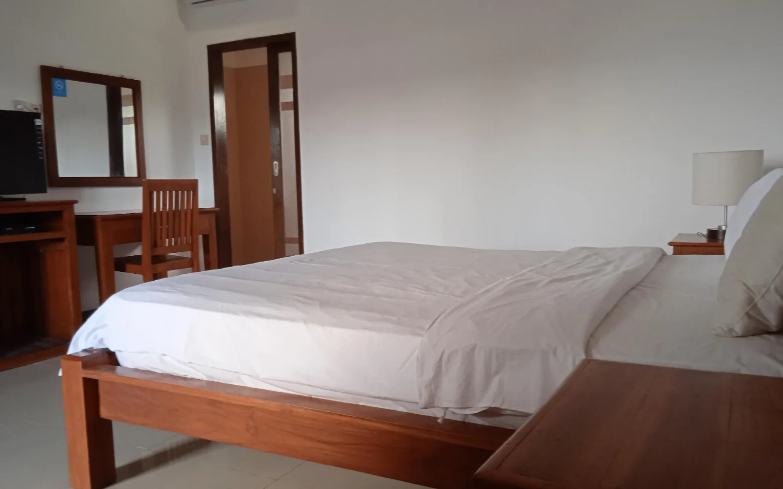 Family Oceanfront Restaurant at Family House Hotel Kuta
