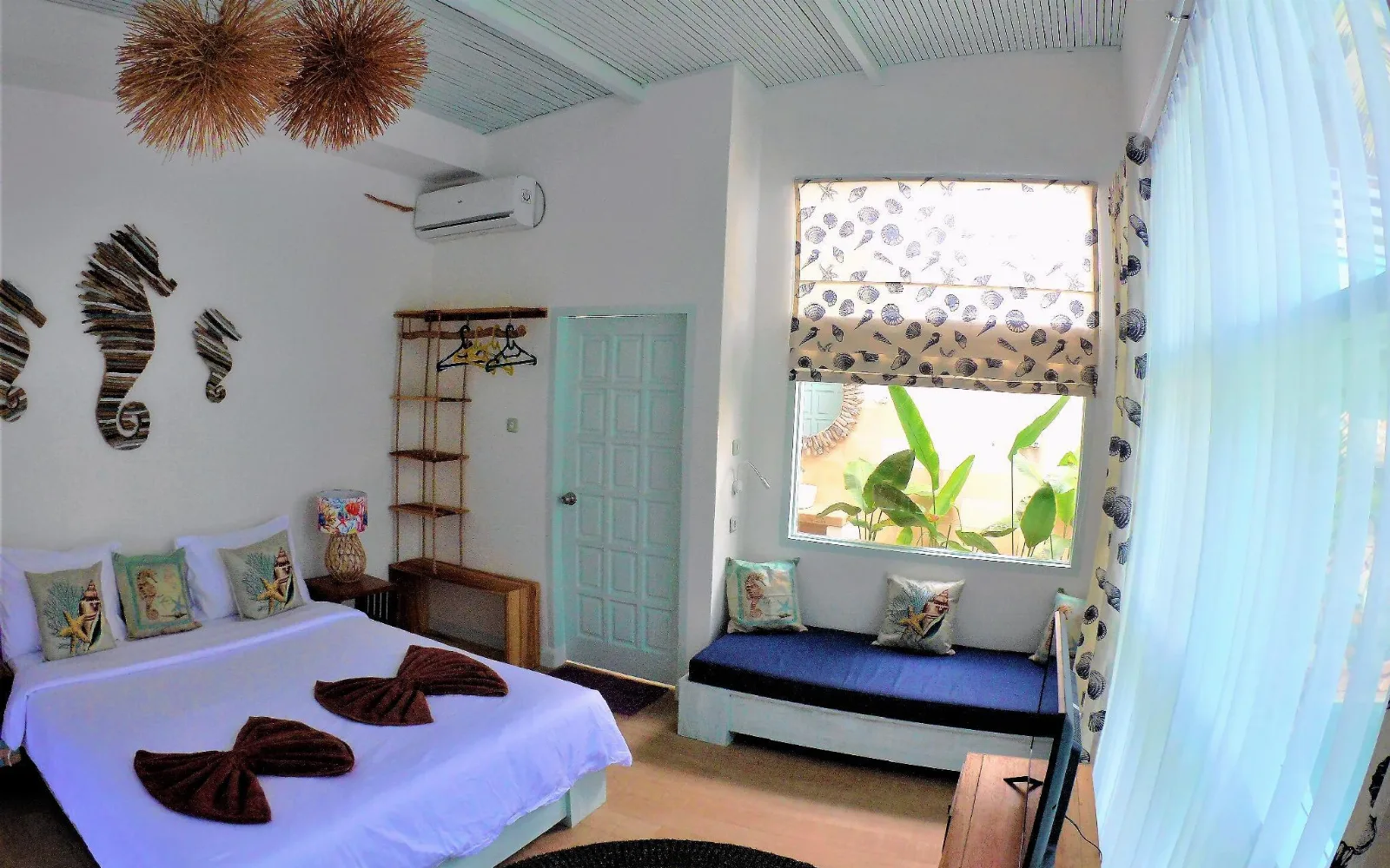 Flamingo Oceanfront Restaurant at Villas Flamingo Gili Trawangan