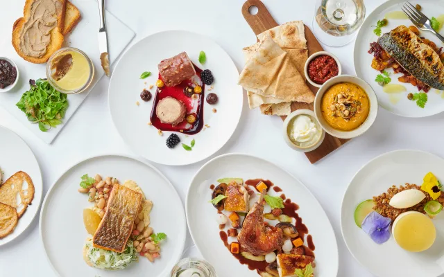 Four Brasserie at Four Star by Trans Hotel