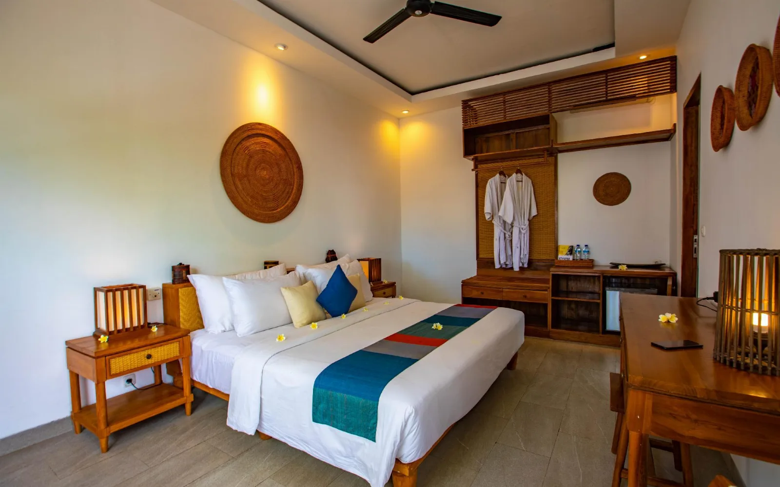 Gili Oceanfront Restaurant at Gili Sands Hotel & Bar