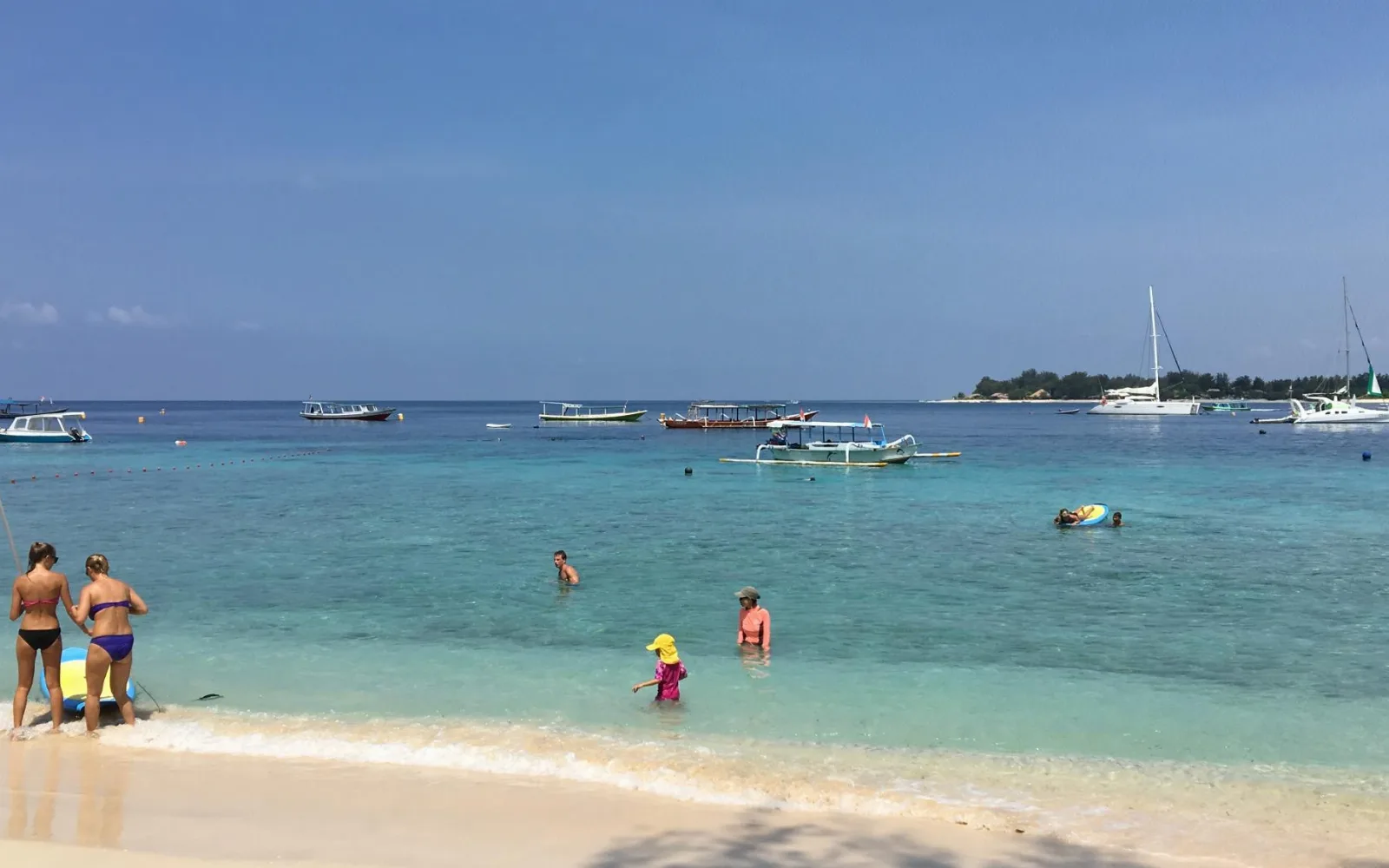 Gili Oceanfront Restaurant at Gili Turtle Beach Resort