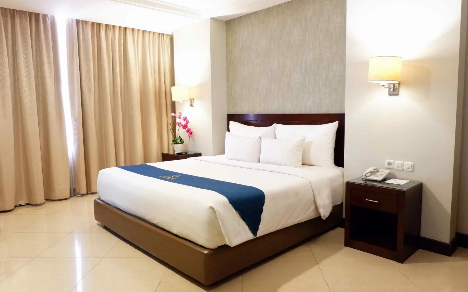 Grage Dining Room at Grage Hotel Cirebon