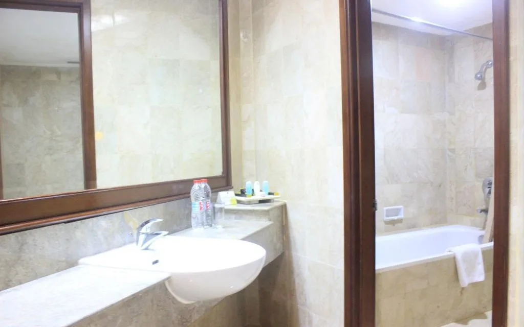 Grand Restaurant at Grand Arkenso Parkview Simpang Lima
