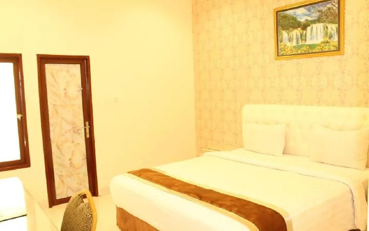 GRAND Restaurant at GRAND TOWN HOTEL MAROS