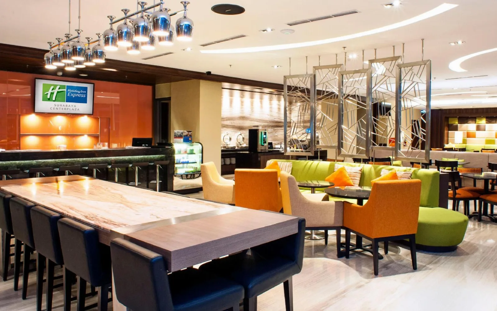Great Room Coffee Counter at Holiday Inn Express Surabaya CenterPoint By IHG