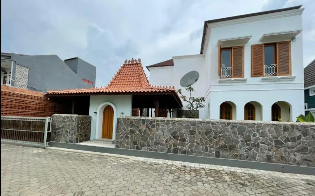 Griyo Kulo Lembang (family ) Dining Pavilion at Griyo Kulo Lembang (family villa )