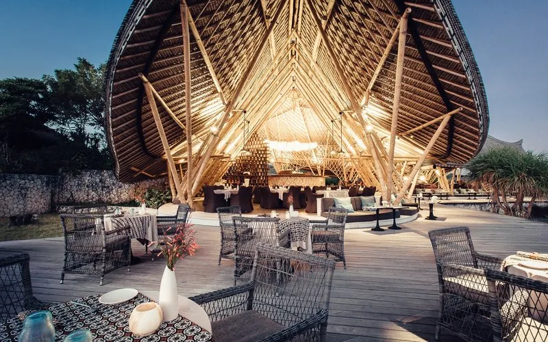 Grün Canopy Lounge