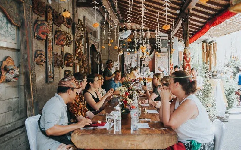 Gusde Restaurant at Gusde House Villas