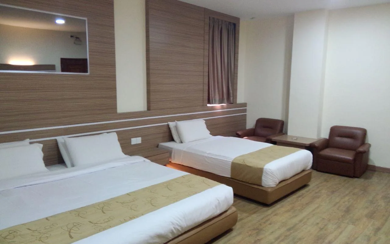 Holiday Restaurant at Holiday Hotel Batam