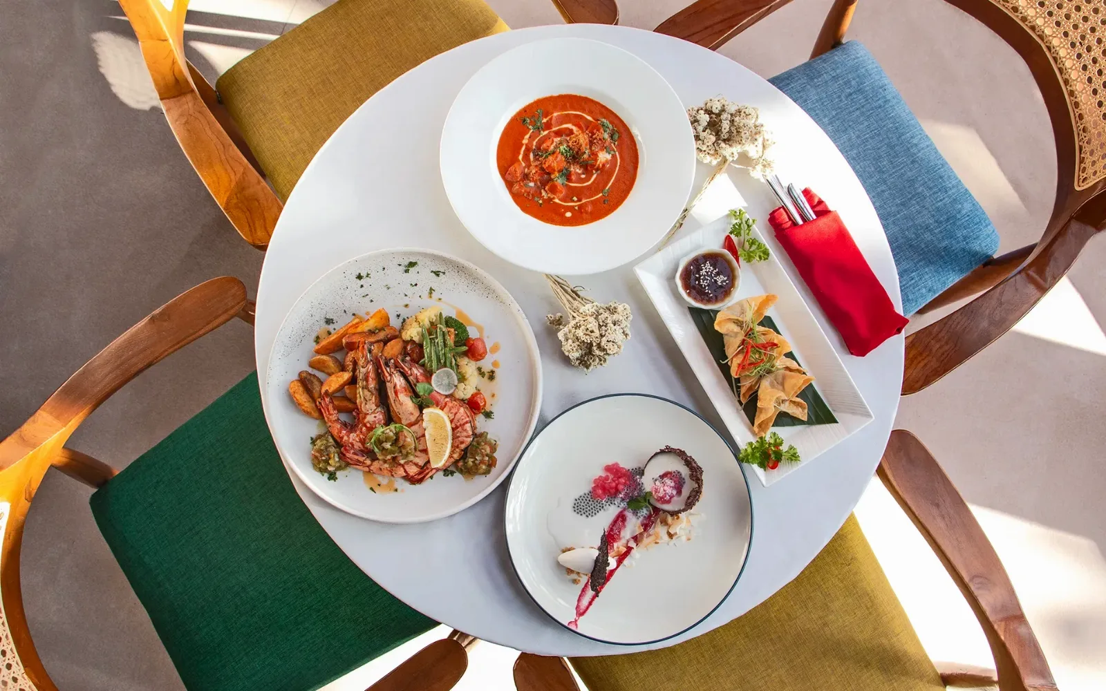 Holiday Restaurant