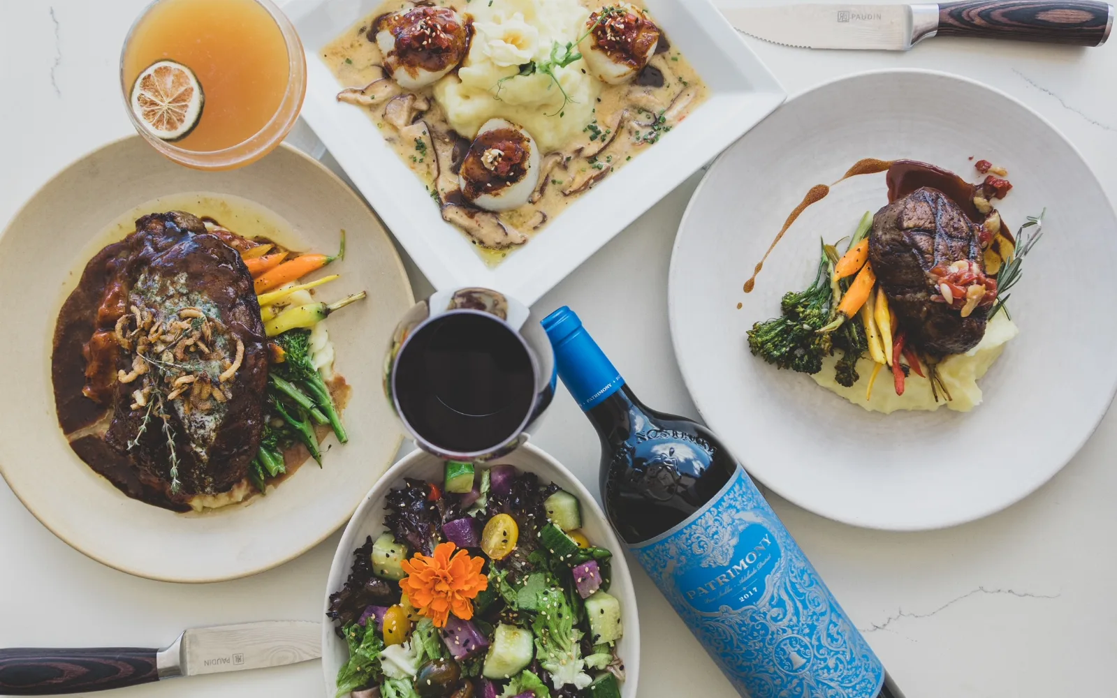 Honu Restaurant at Honu Studio Living