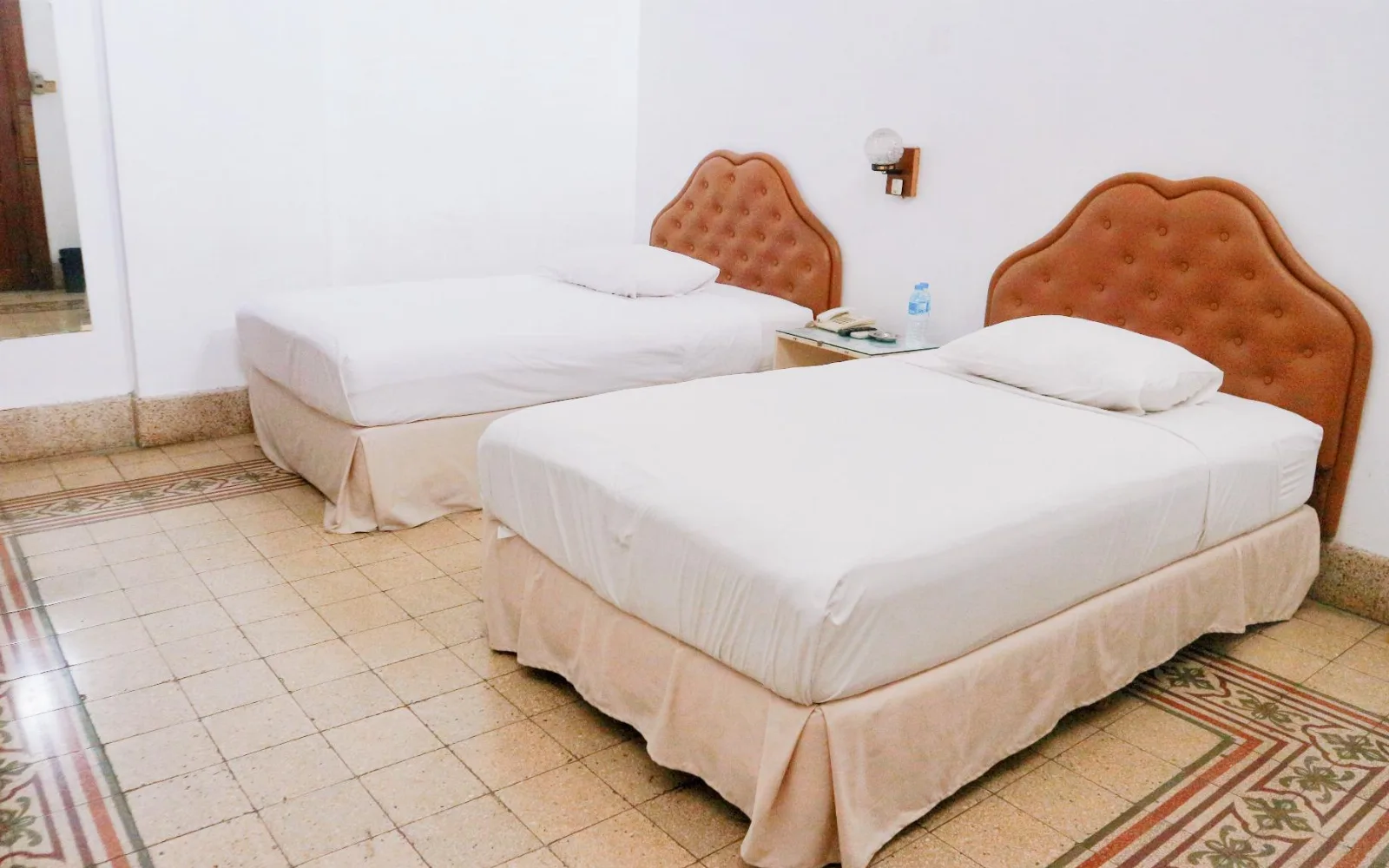 Hotel Candi Bar