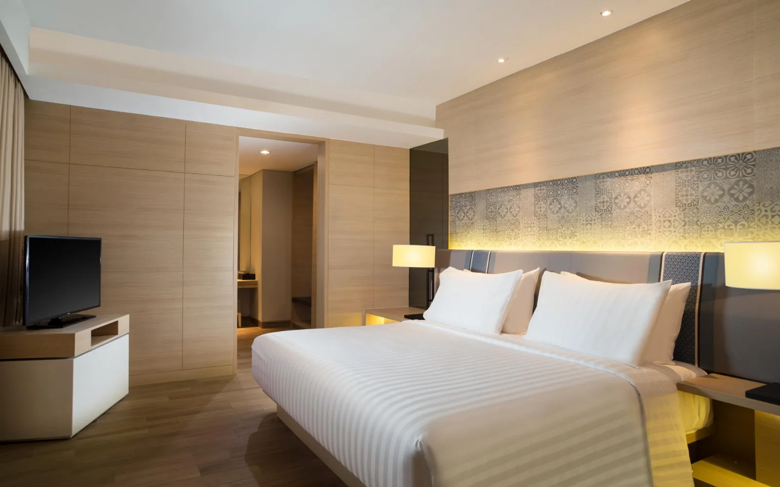 Hotel Restaurant at Hotel Santika Premiere Beach Resort Belitung
