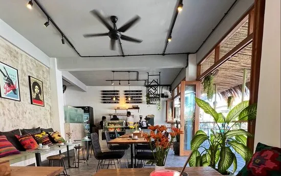 IZE Restaurant