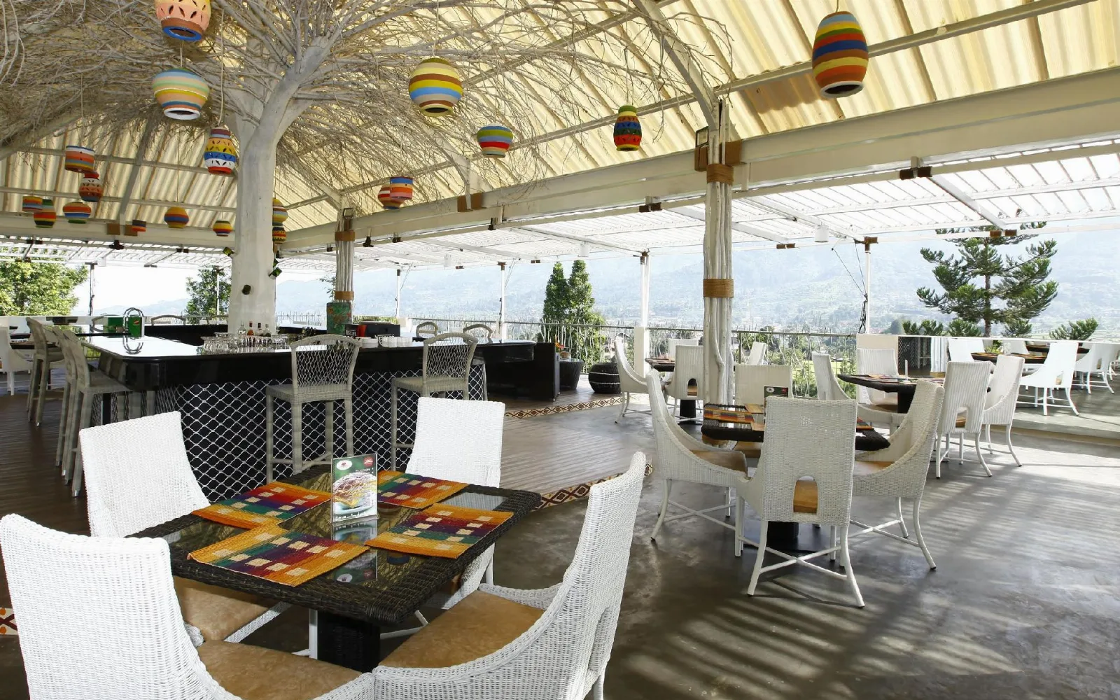 Kanoopi Coffee & Eatery at Royal Safari Garden Resort & Convention