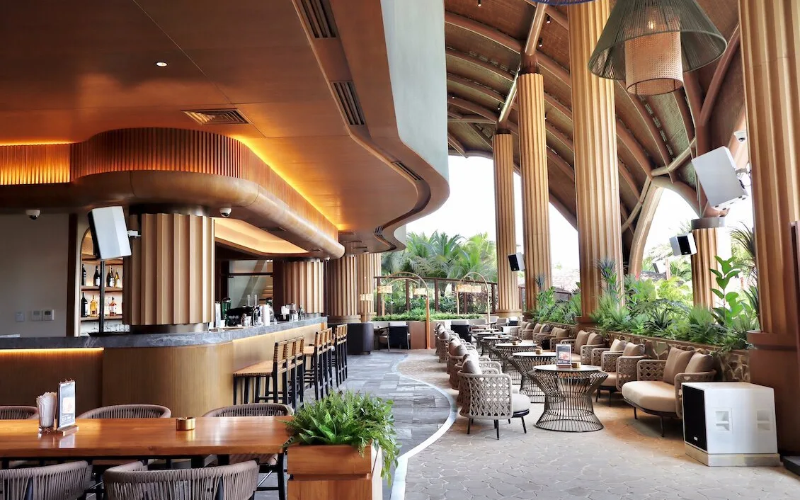 Khayangan Pool Bar at The Khayangan Dreams Villa Seminyak