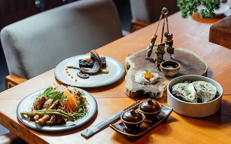 Kojin Lounge & Bar