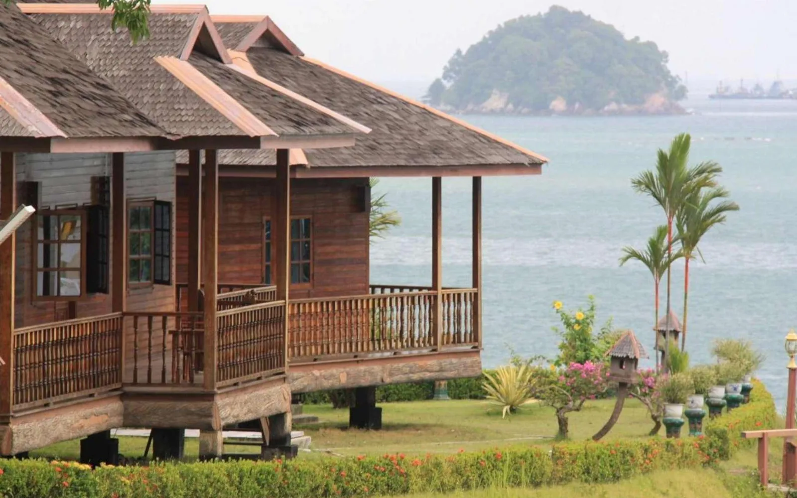 KTM Overwater Seafood Restaurant