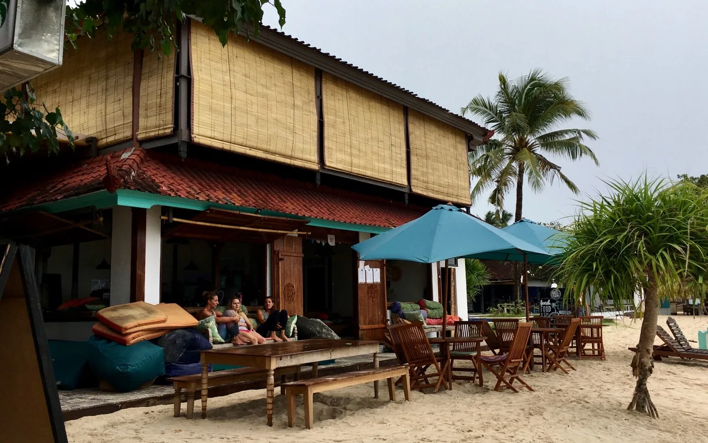 Linda Beach Bungalow Resto