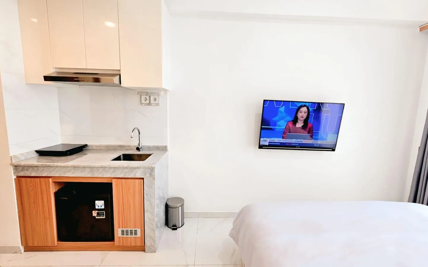 LiviRooms Restaurant at LiviRooms At Skyhouse BSD Tangerang
