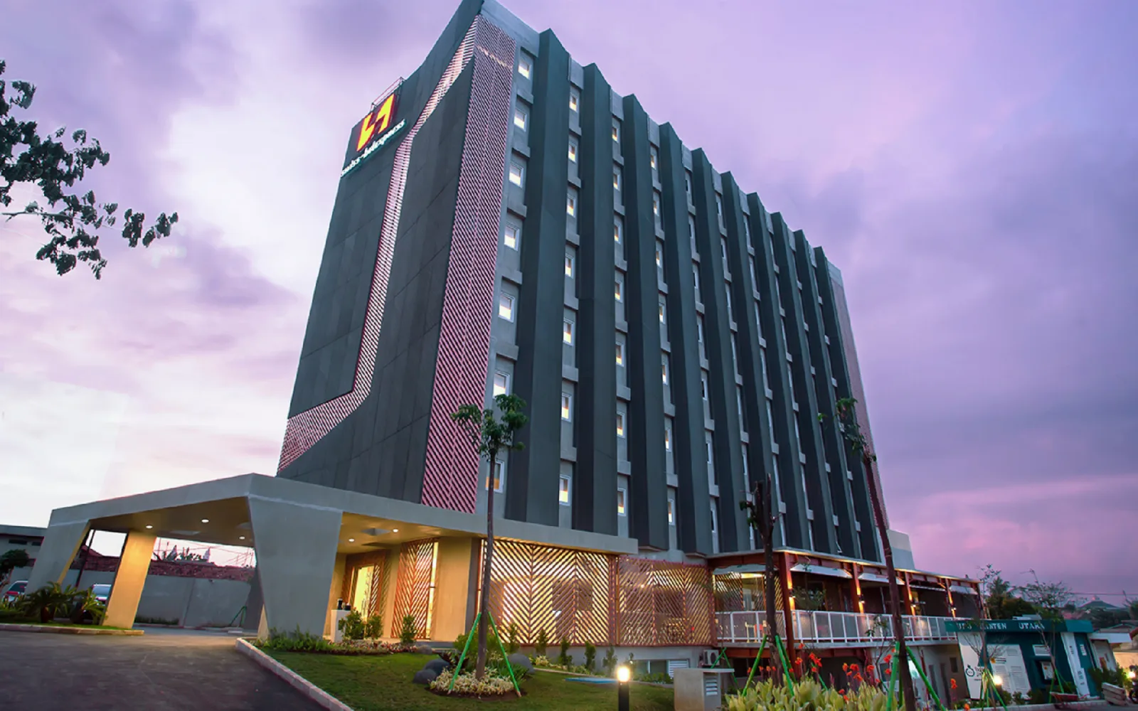 Lobby Grab & Sip at Swiss-Belexpress Cilegon