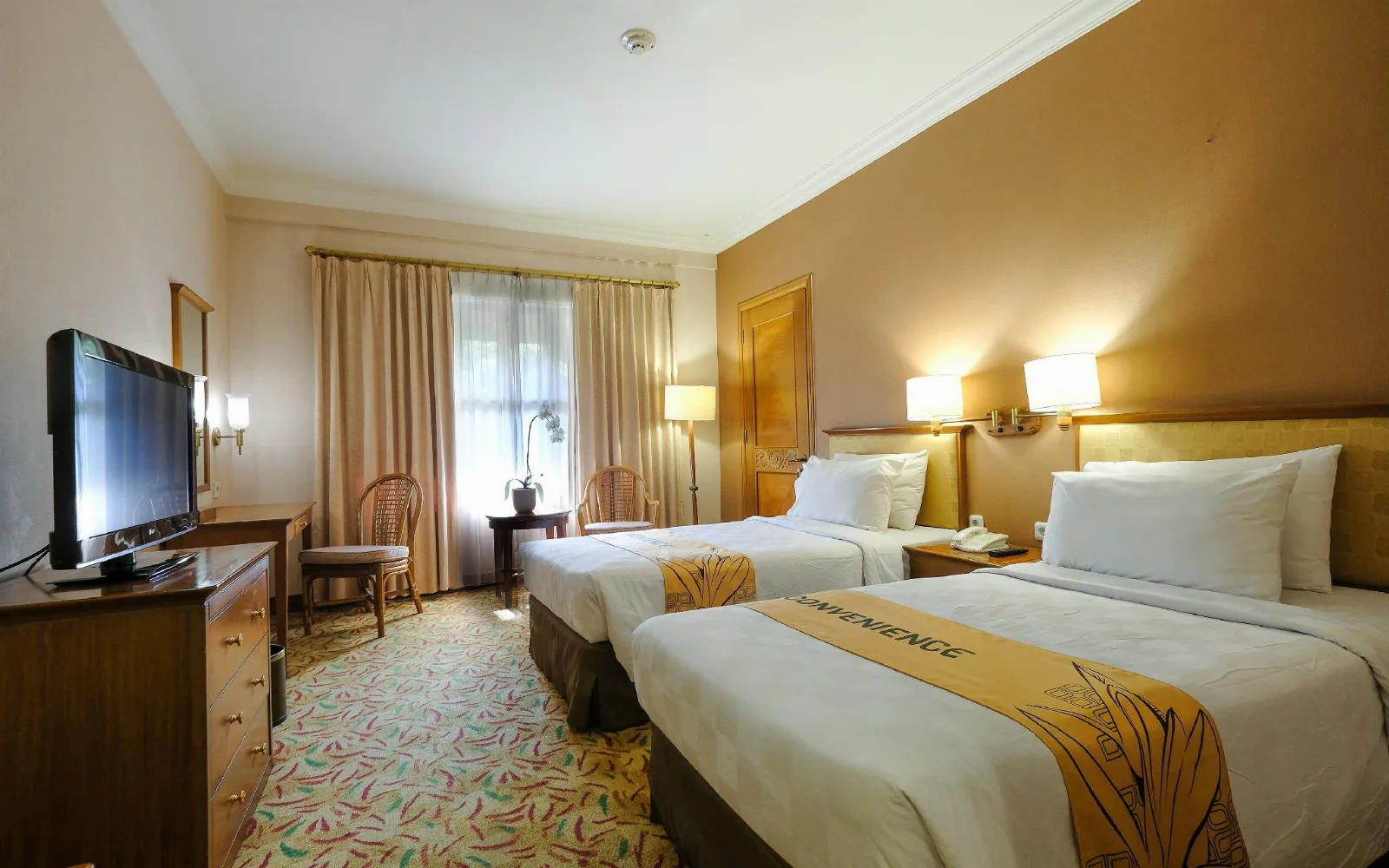 Loman Restaurant at Loman Park Hotel Yogyakarta